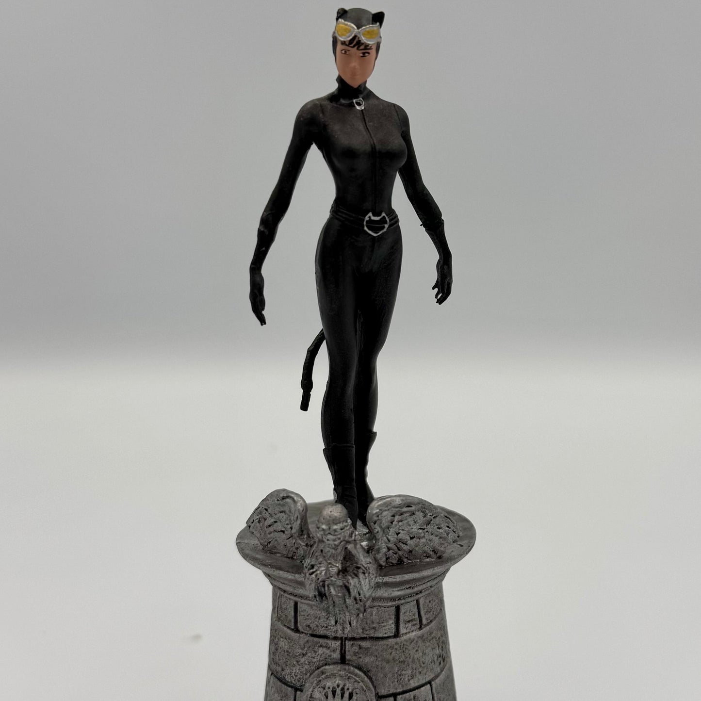 Highly collectible Eaglemoss DC Batman chess pieces with comic magazines