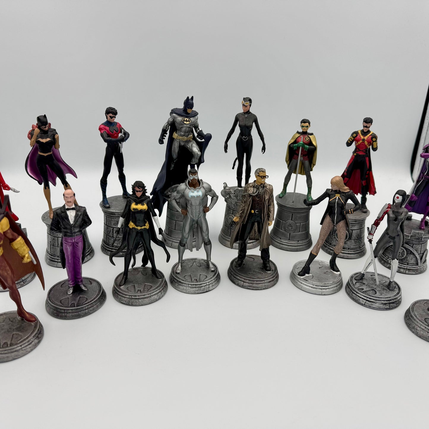Highly collectible Eaglemoss DC Batman chess pieces with comic magazines