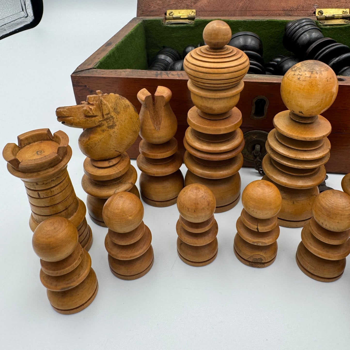 Early 20th century St George chess set