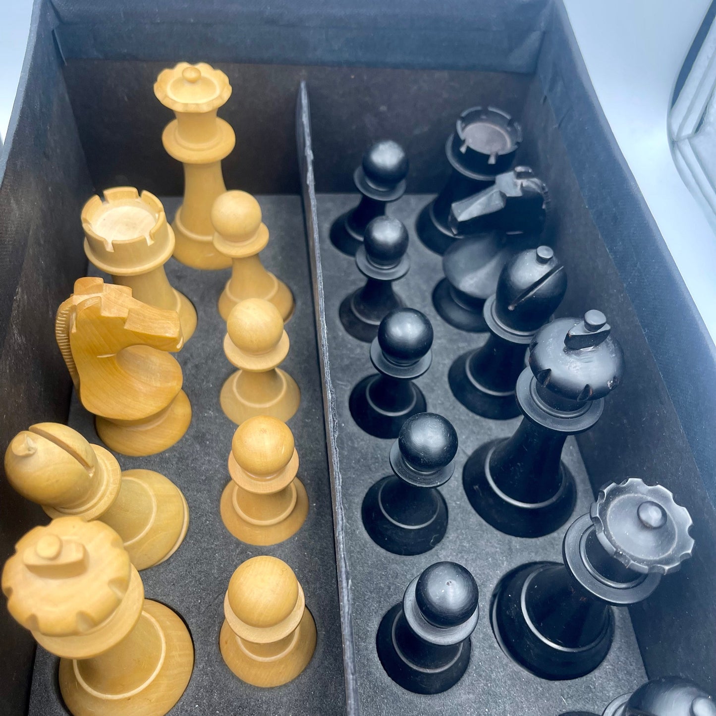 Official World Championship Chess Pieces - second hand