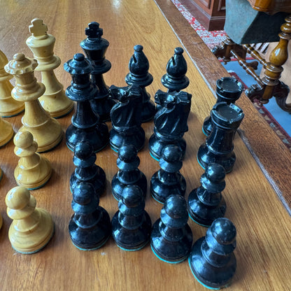 1960s Lardy Staunton chess pieces