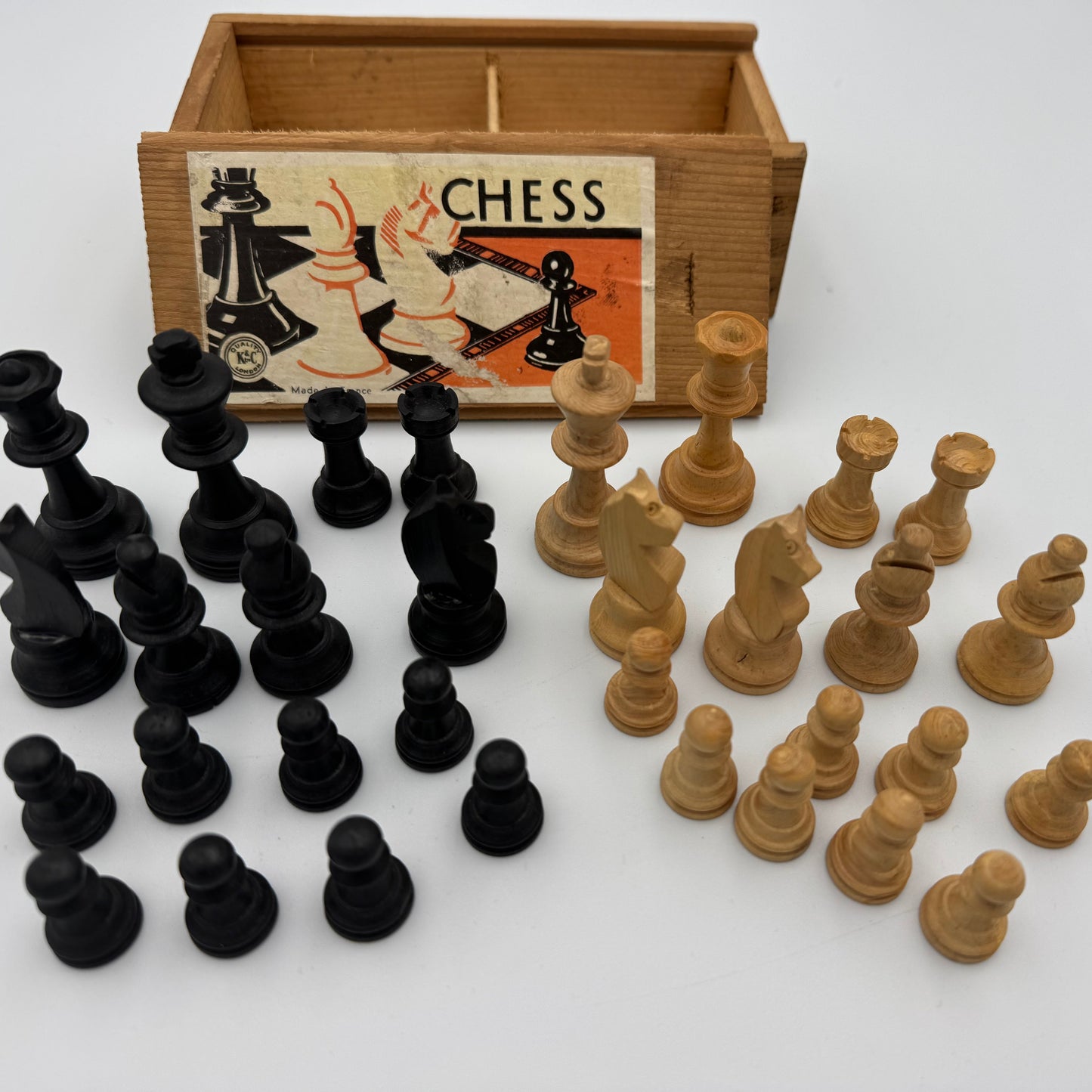Vintage K&C boxwood chessmen 55mm King
