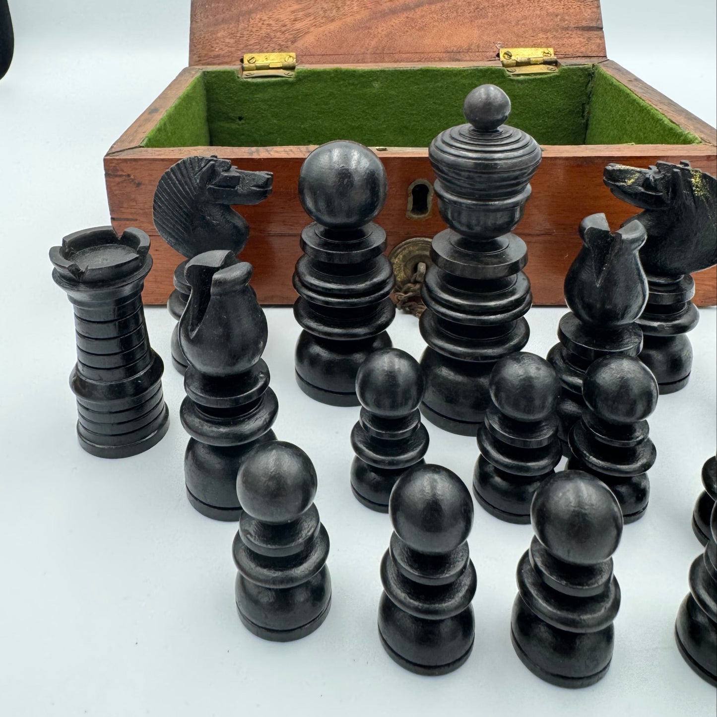 Early 20th century St George chess set
