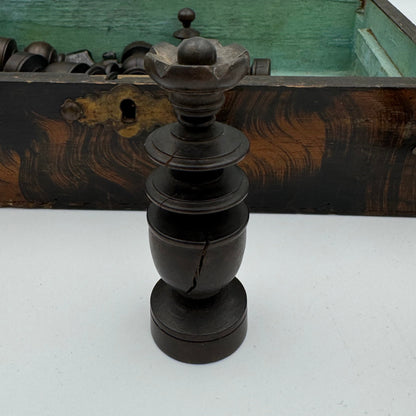 1900s Regency wooden chess pieces in vintage wooden box
