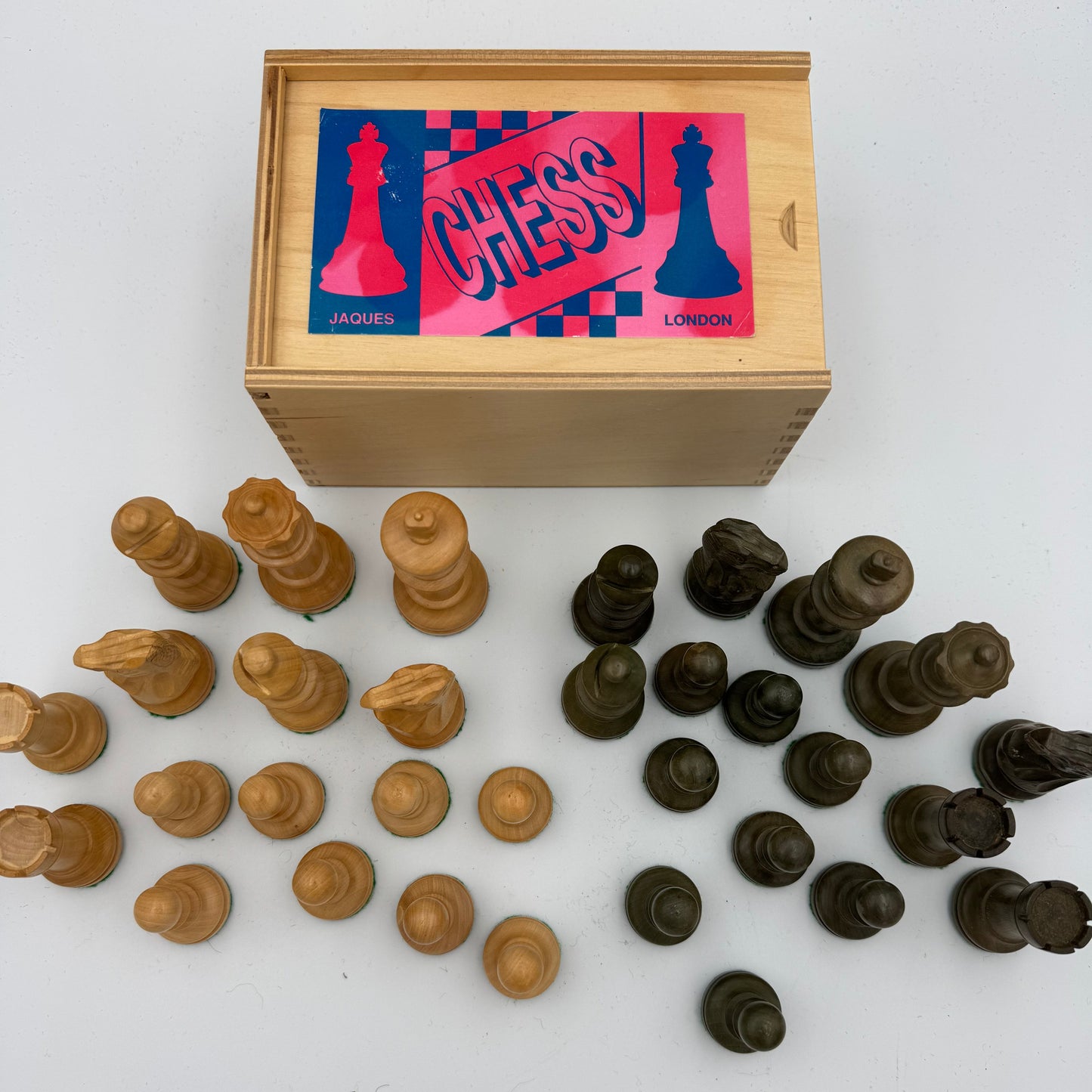 Unusual olive green and natural wooden Staunton style pieces in Jaques box