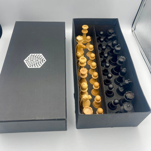 Official World Championship Chess Pieces - second hand