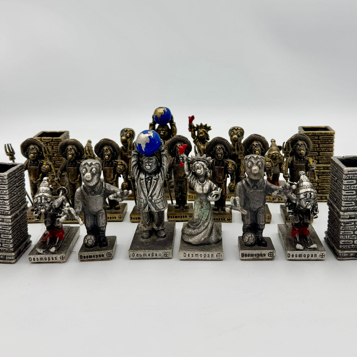 Vintage 1970s Bayer Desmopan chess set