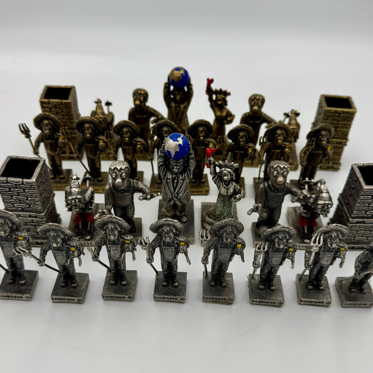 Vintage 1970s Bayer Desmopan chess set