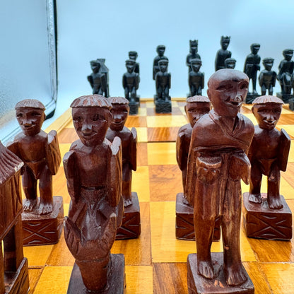 An Exceptionally Large and Fine Vintage Philippine Igorot 'Ifugao' Tribal Chess Set, Circa 1960s/1970s