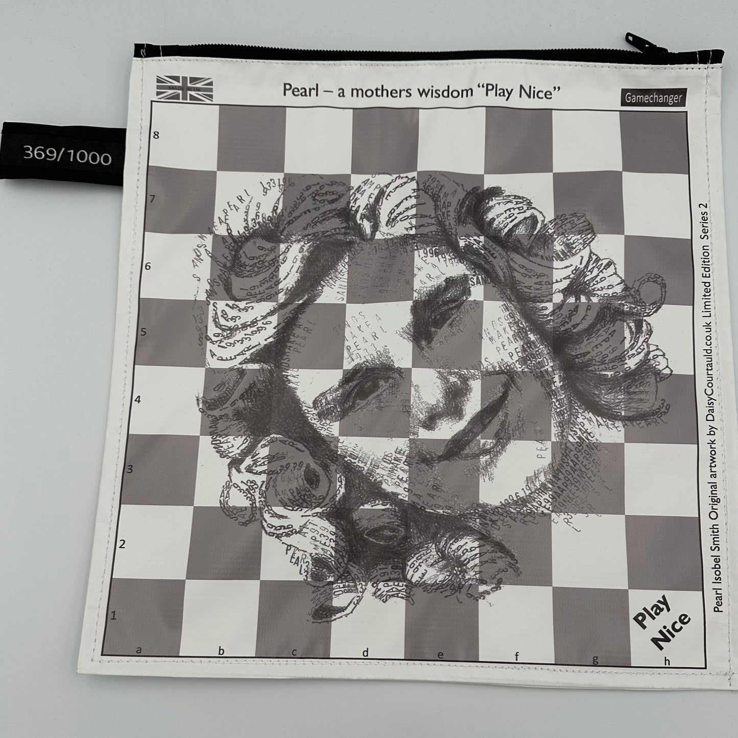 5asideCHESS Mother Board bag set with pieces and table talker